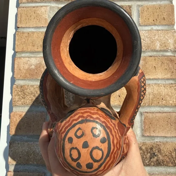 Handcrafted Terracotta Tribal Vase - Picture 5 of 5